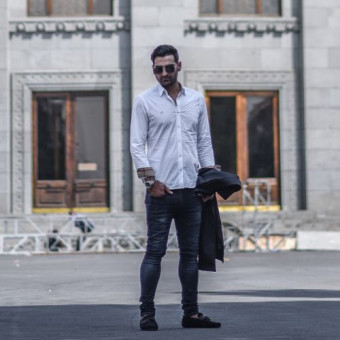 دانلود آهنگ آریا جوان به نام تو اینجایی